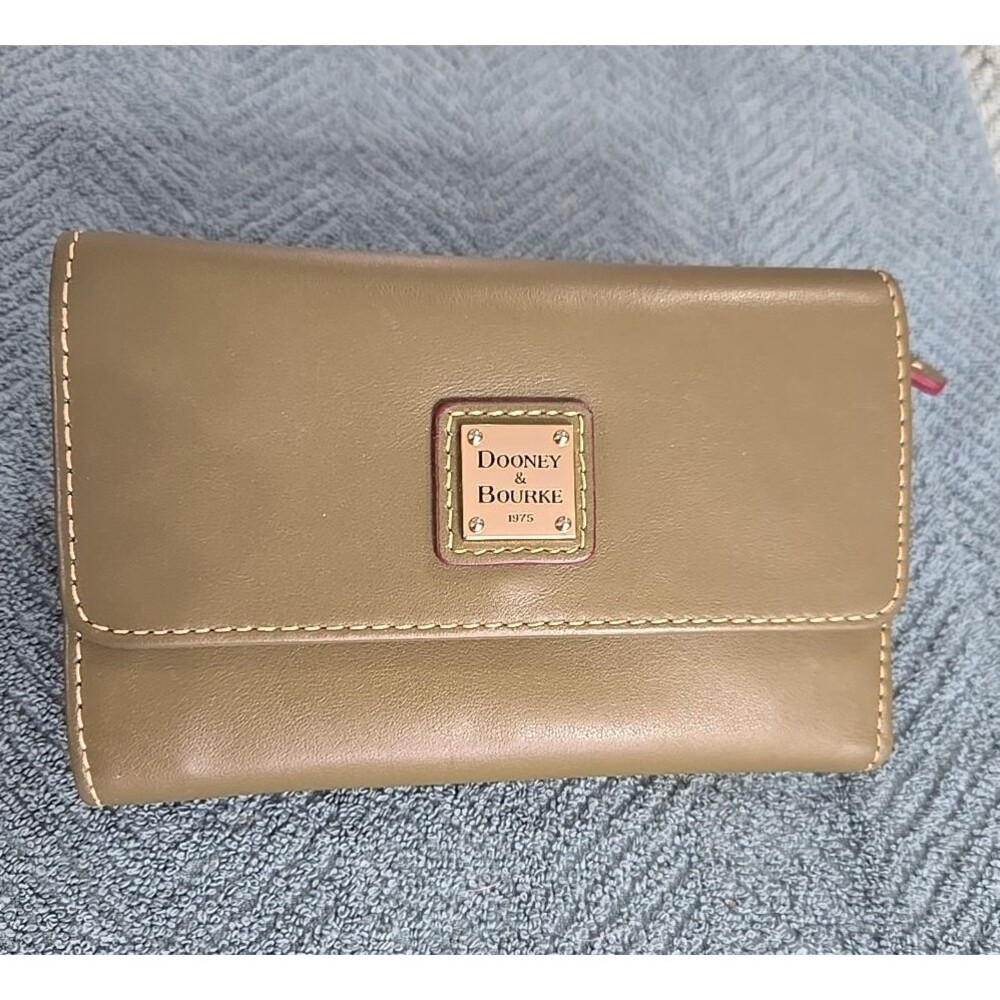 Dooney & Bourke Designer Olive Snap Trifold Wallet
